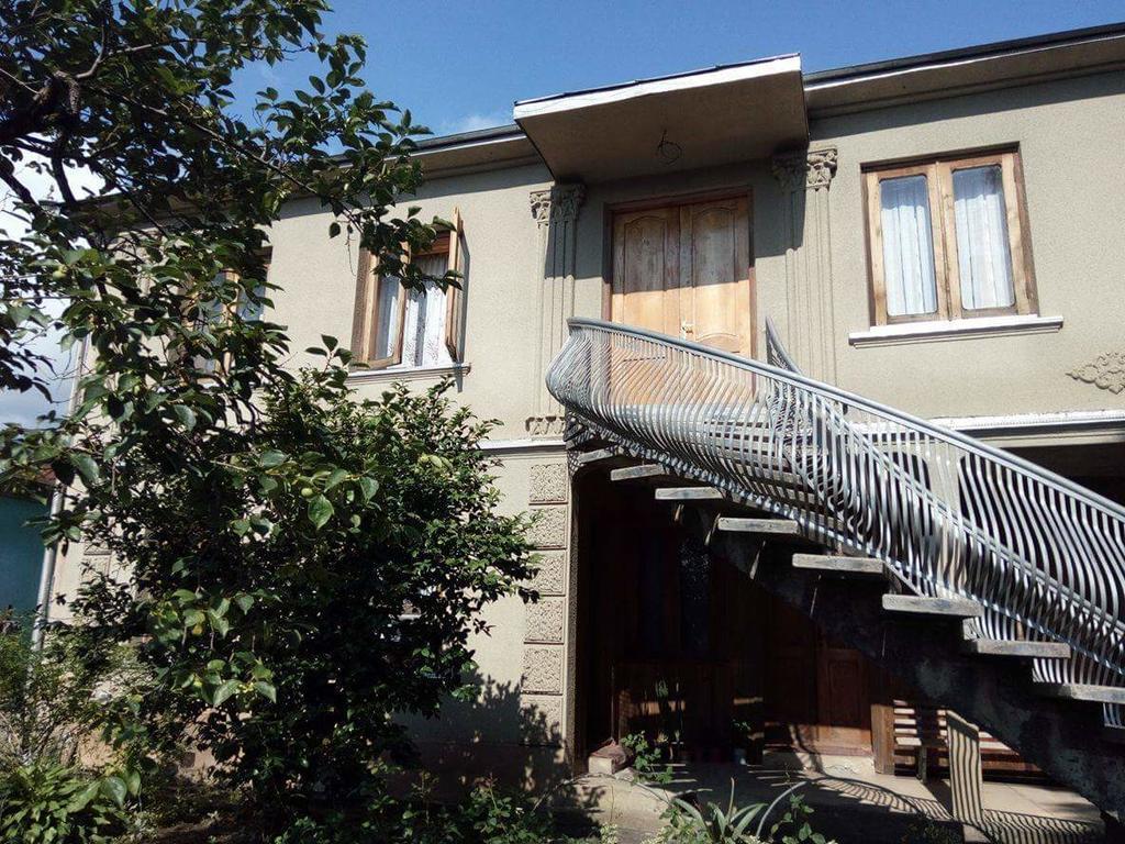 Savanna House Jvari Exterior photo